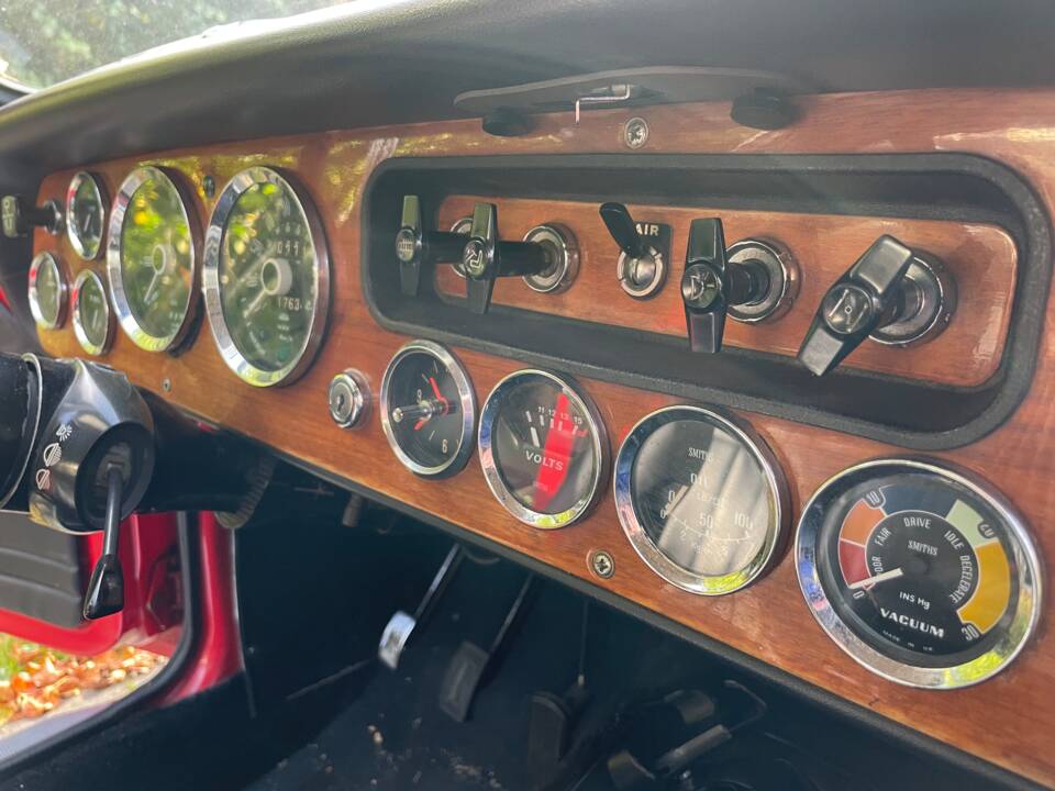 Bild 6/8 von Triumph Vitesse 2-liter Mk II (1969)