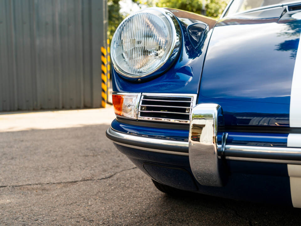 Image 40/42 of Porsche 912 (1967)