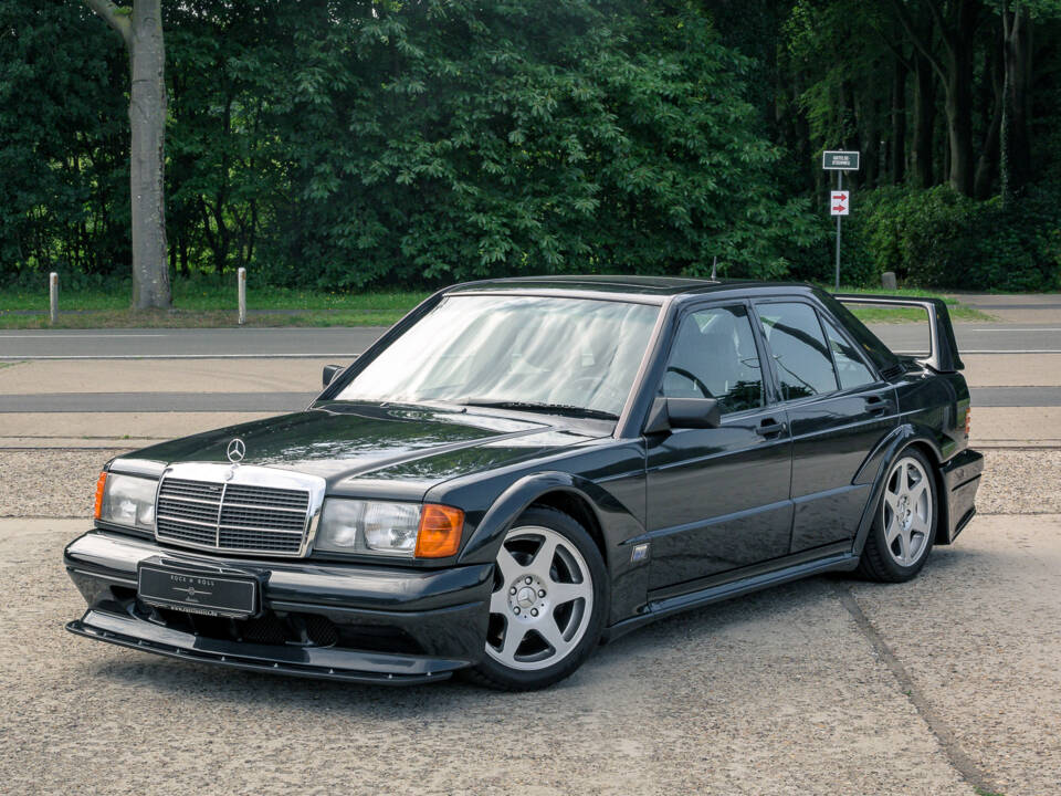 Imagen 9/51 de Mercedes-Benz 190 E 2.5-16 Evolution II (1991)