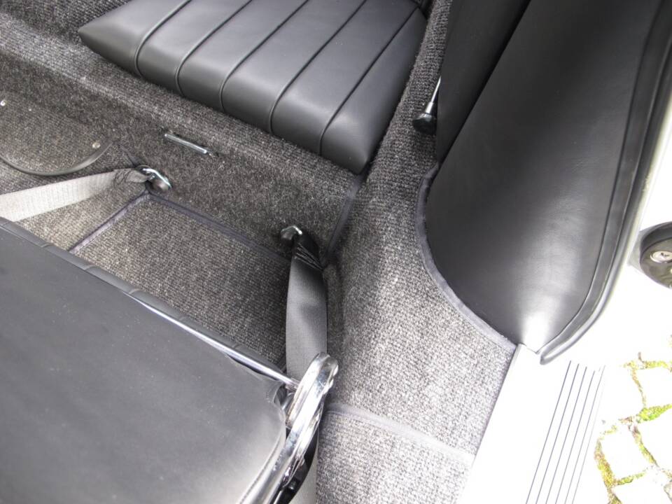 Image 53/100 of Porsche 356 B 1600 Super (1961)