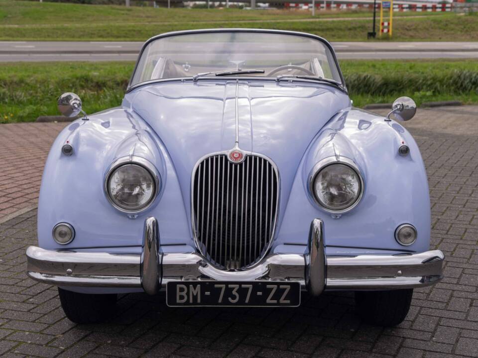 Image 2/9 of Jaguar XK 150 3.4 S DHC (1960)