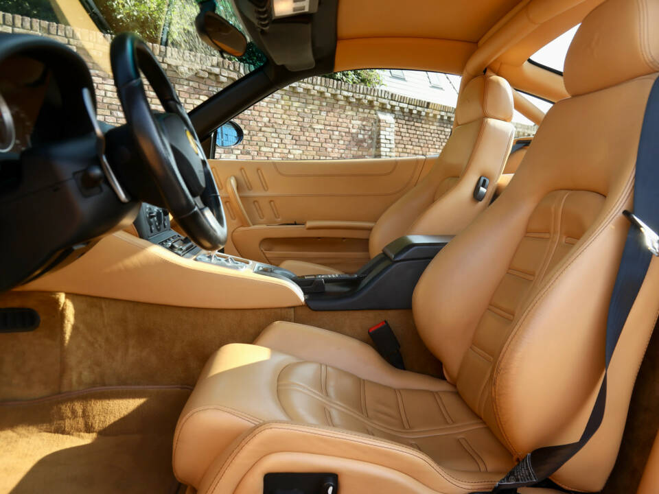 Image 36/50 of Ferrari 575M Maranello (2004)