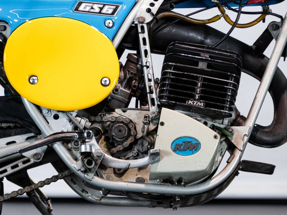 Imagen 41/50 de KTM DUMMY (1978)