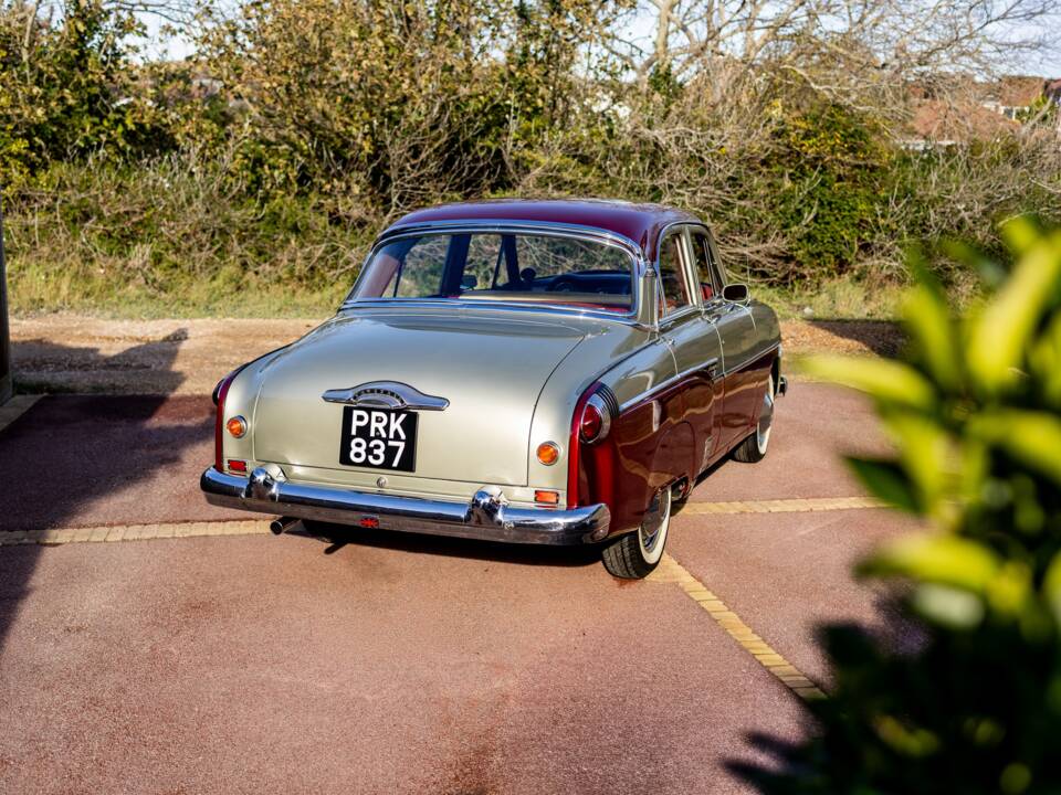 Bild 15/50 von Vauxhall Cresta (1956)