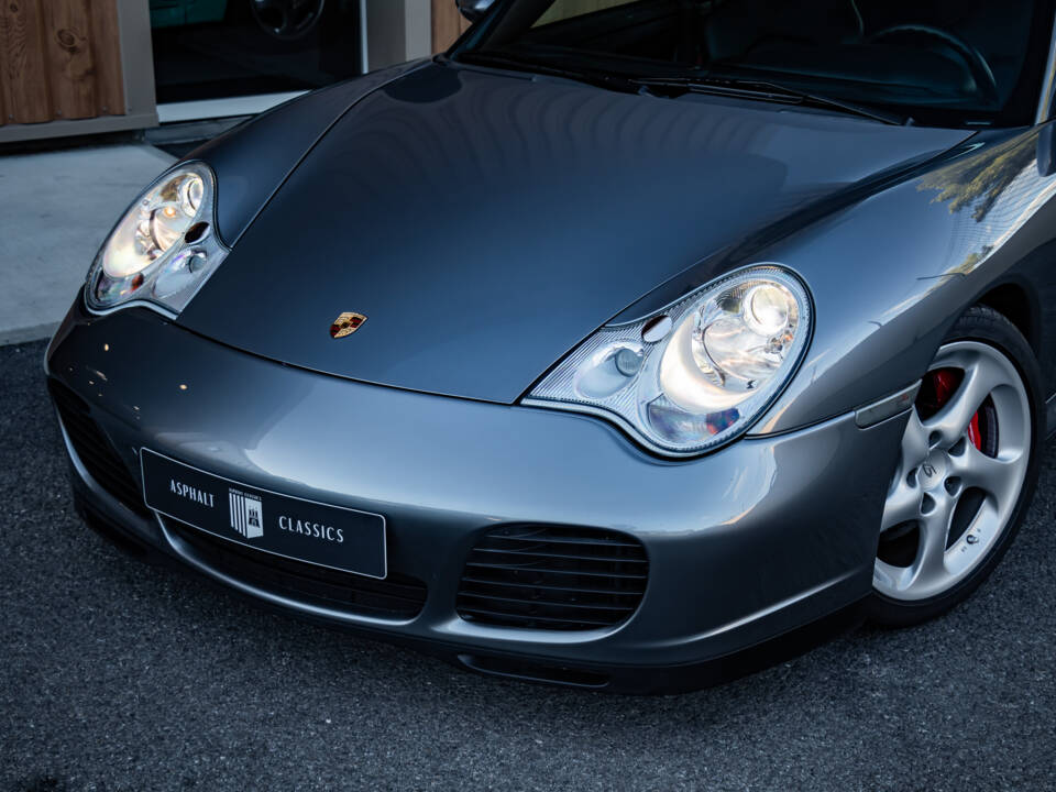 Afbeelding 4/50 van Porsche 911 Carrera 4S (2004)