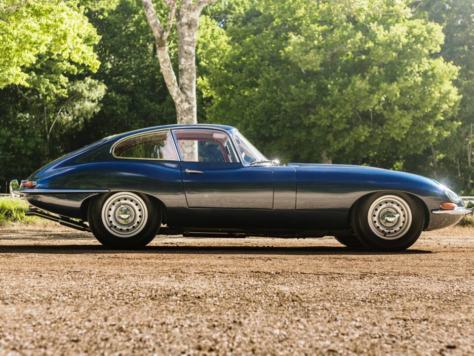 Bild 2/50 von Jaguar E-Type 4.2 (1966)