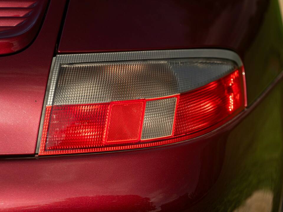 Bild 48/50 von Porsche 911 Carrera (1999)