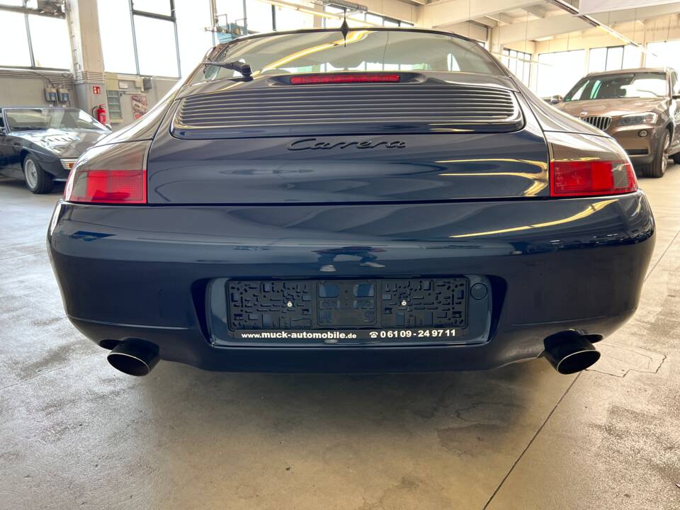Image 14/44 de Porsche 911 Carrera (2000)