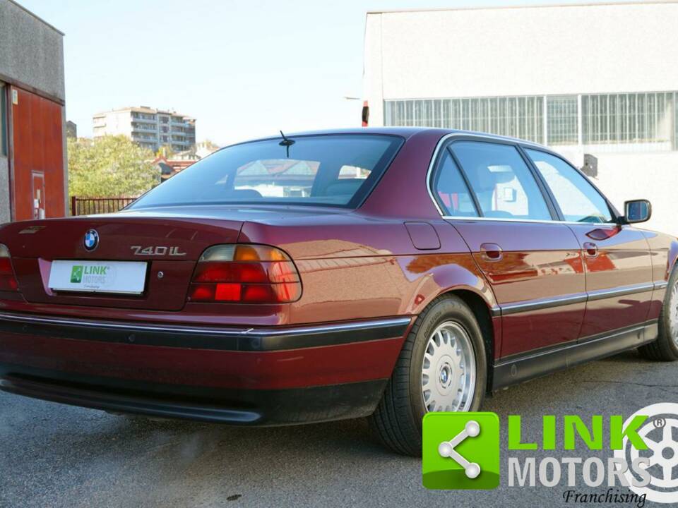 Afbeelding 6/10 van BMW 740iL (1994)