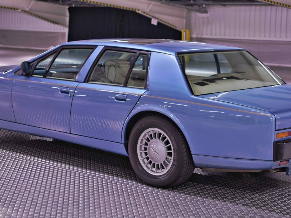 Imagen 4/50 de Aston Martin Lagonda (1989)