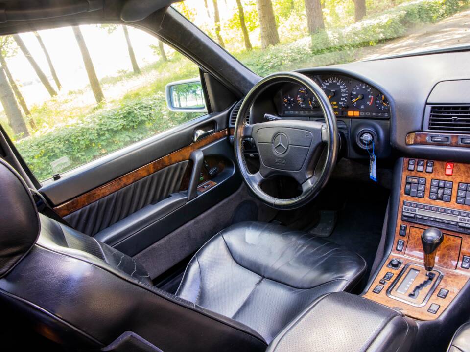 Image 49/59 of Mercedes-Benz 600 SEL (1992)