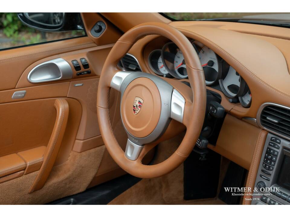 Image 11/32 of Porsche 911 Carrera S (2005)