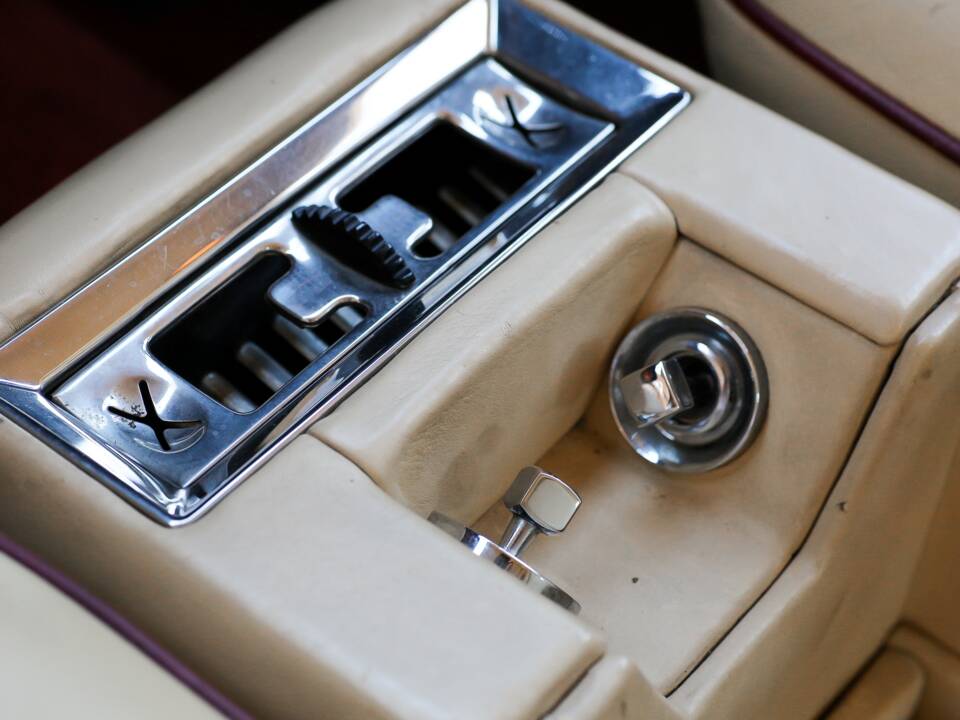 Immagine 155/196 di Bentley T 2 (1978)