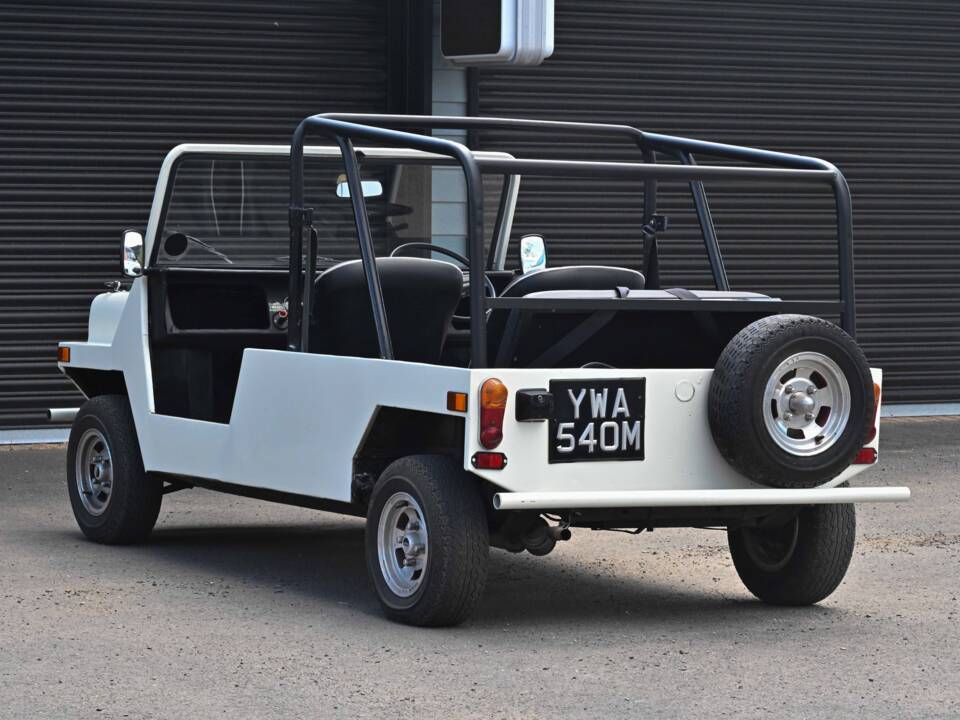 Immagine 3/50 di Mini Moke (1973)