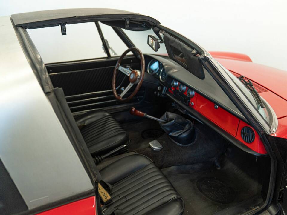 Imagen 25/50 de Alfa Romeo 1600 Spider (1972)