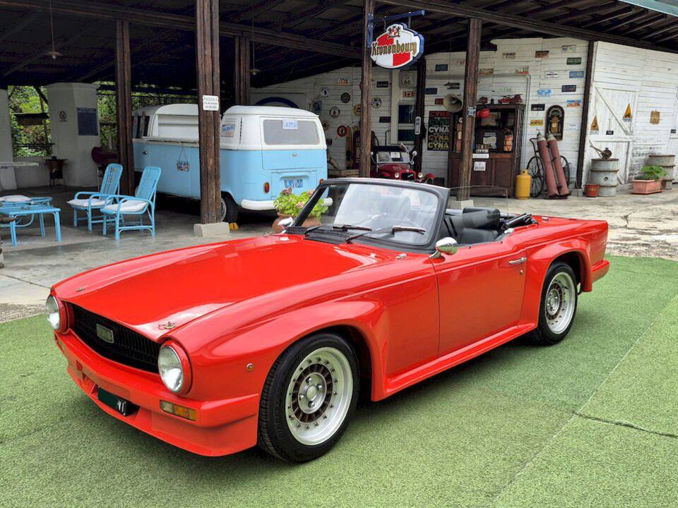 Immagine 16/81 di Triumph TR 6 (1973)
