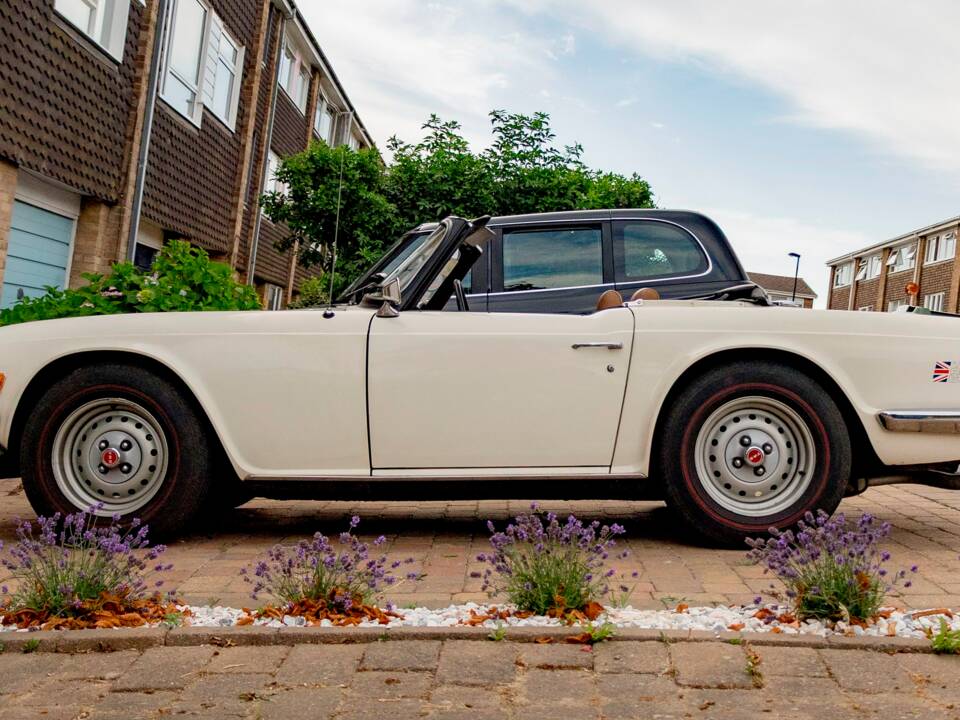 Imagen 2/30 de Triumph TR 6 (1977)