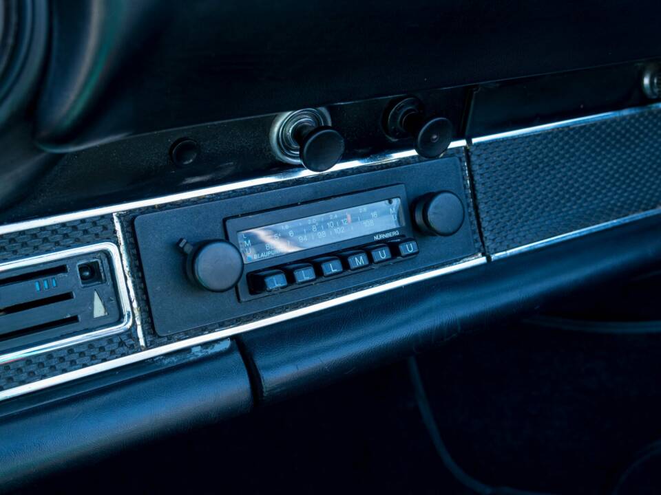 Bild 28/39 von Porsche 911 2.2 T (1971)