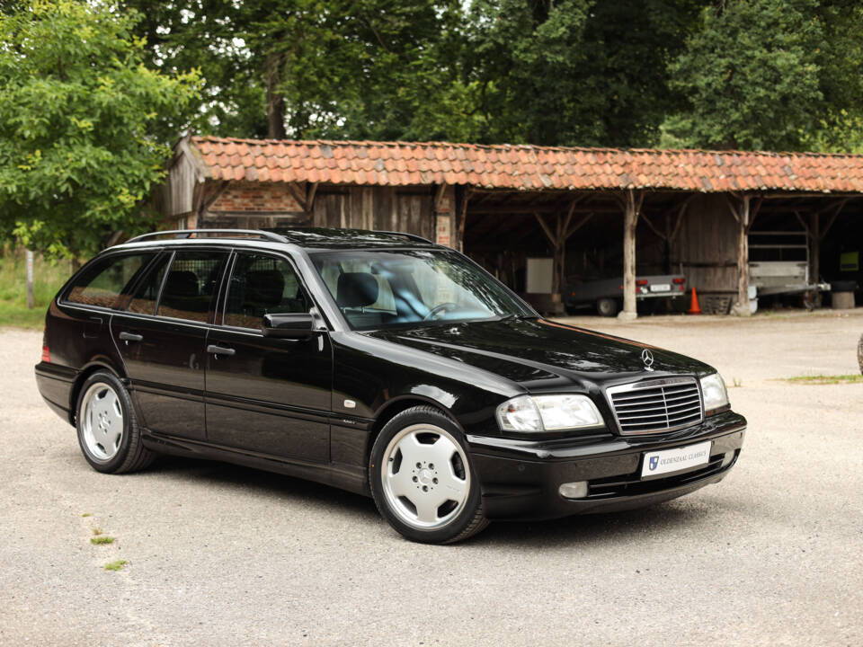 Bild 7/89 von Mercedes-Benz C 43 AMG T (1998)