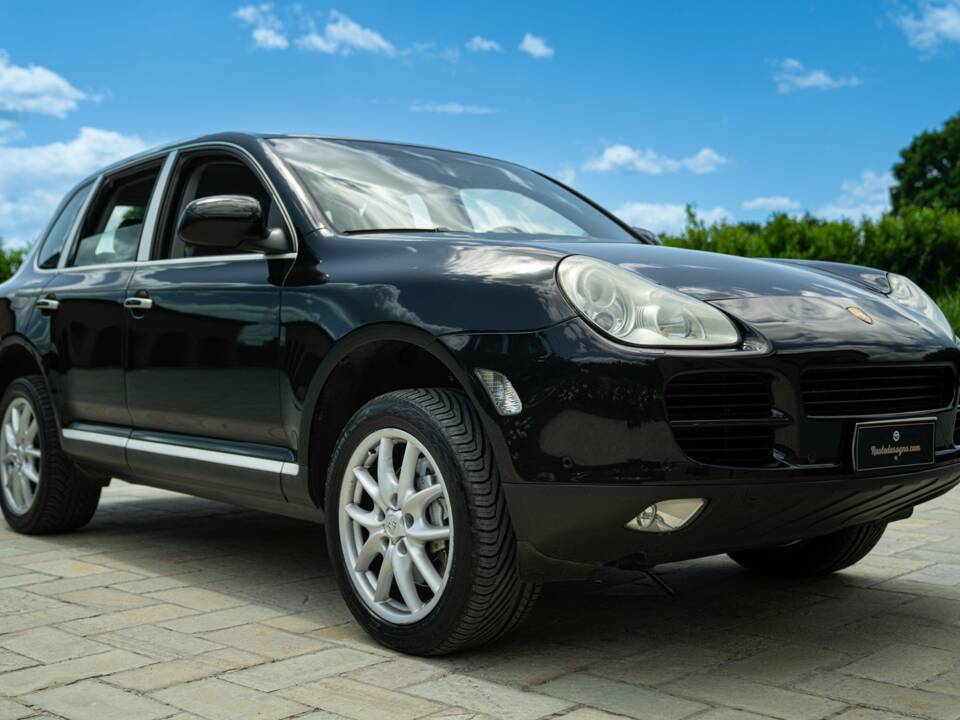 Image 10/50 of Porsche Cayenne S (2003)