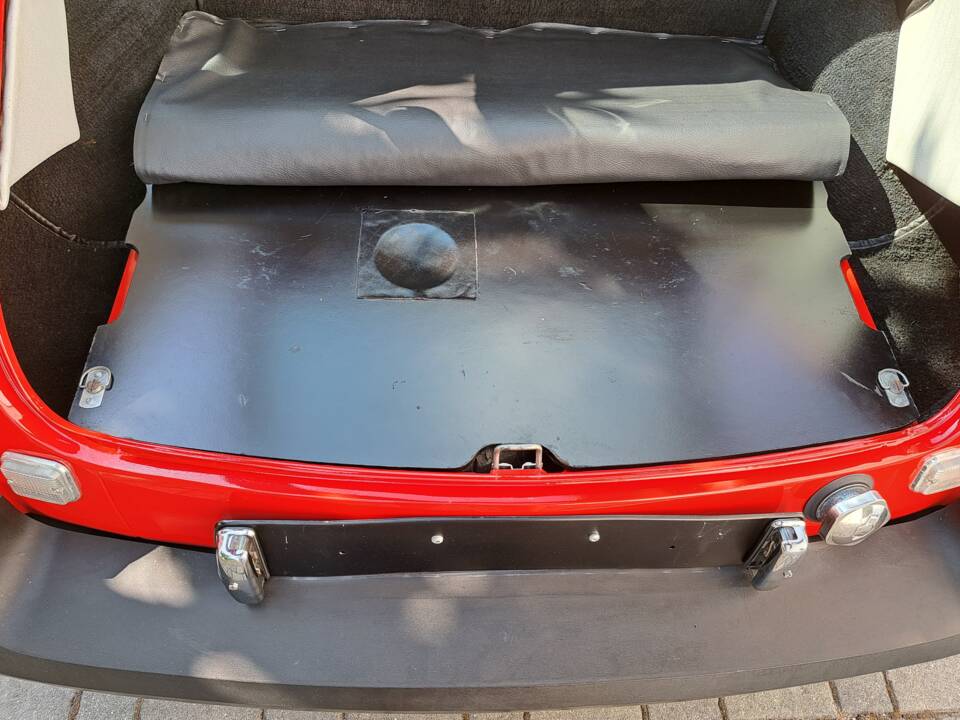 Trunk and spare wheel