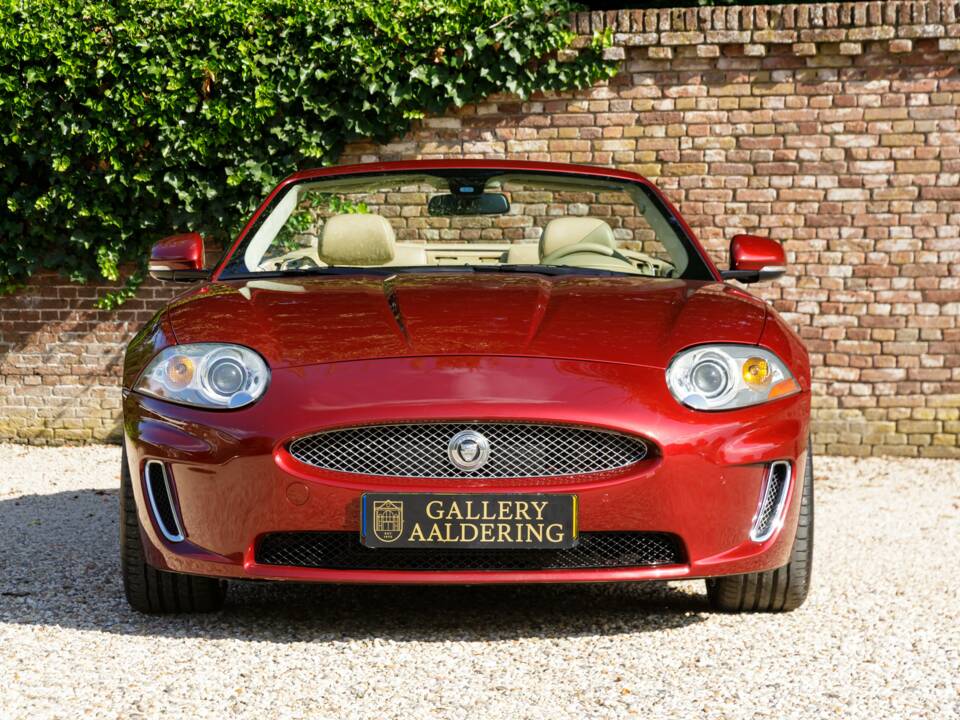 Image 23/50 of Jaguar XK (2011)