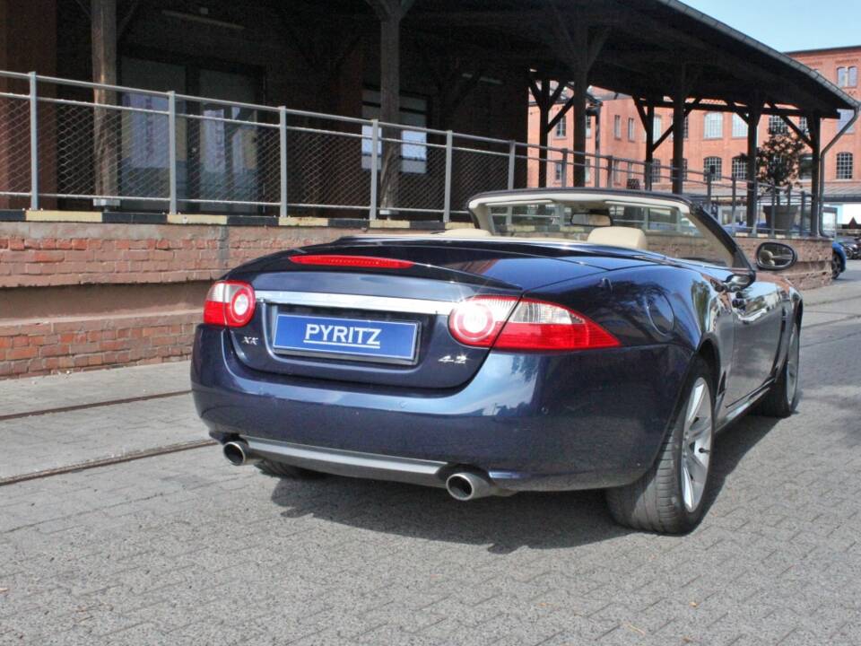 Image 23/23 of Jaguar XK 4.2 (2006)