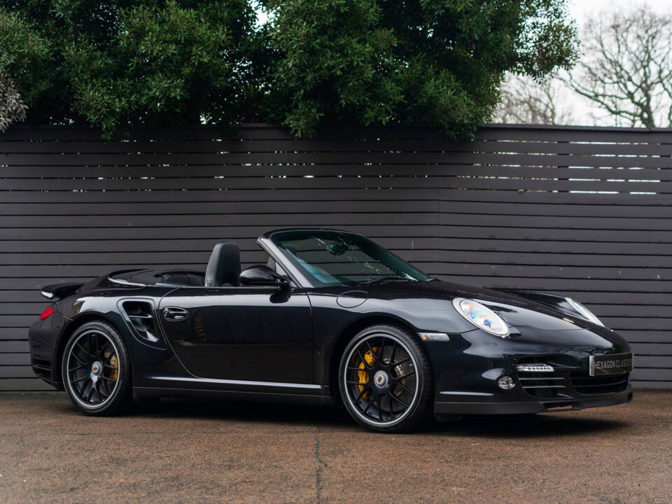 Bild 1/51 von Porsche 911 Turbo S (2011)