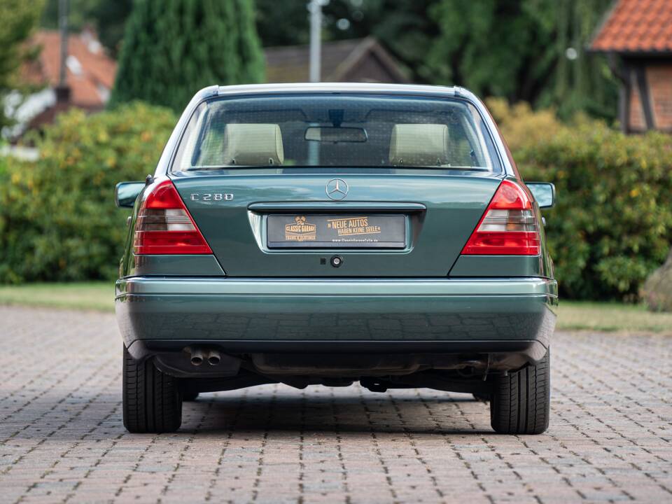 Bild 16/74 von Mercedes-Benz C 280 (1993)