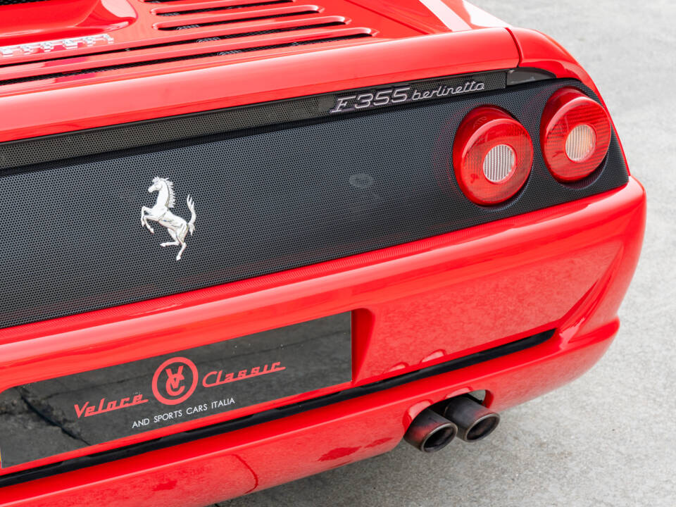 Imagen 30/89 de Ferrari F 355 Berlinetta (1996)