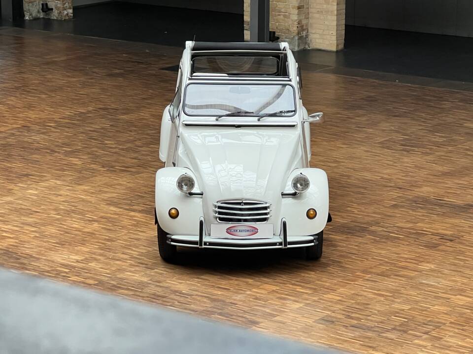 Bild 6/39 von Citroën 2 CV 6 Club (1988)