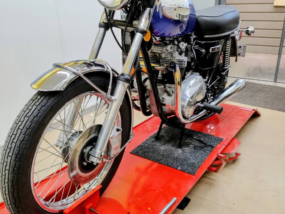 Image 10/10 de Triumph TR 7 V Tiger 750 (1973)