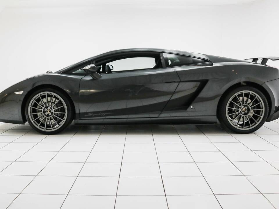 Imagen 2/18 de Lamborghini Gallardo Superleggera (2008)