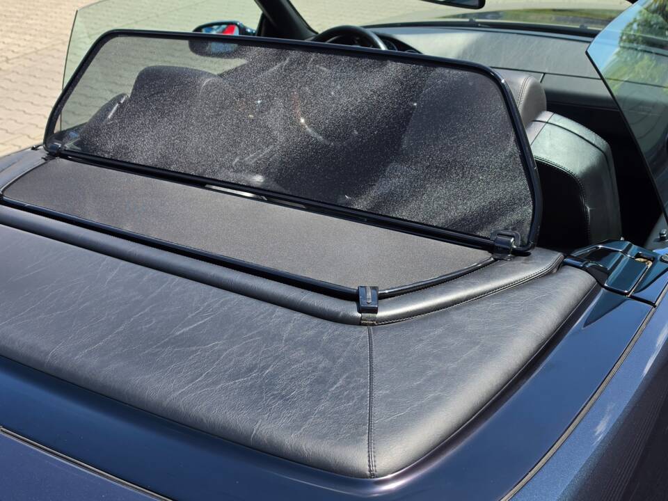 Image 80/100 of Mercedes-Benz SL 500 (1999)