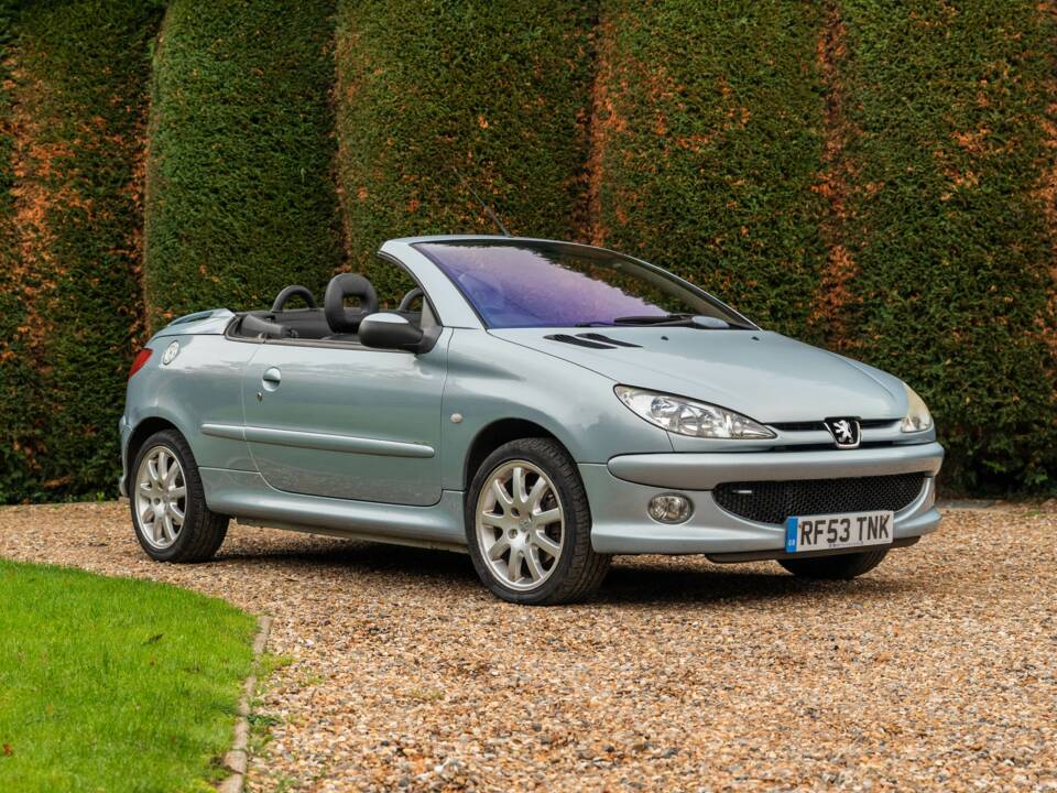 Image 30/50 of Peugeot 206 CC 1.6 16V (2003)