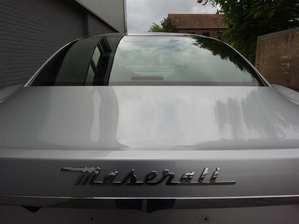 Bild 19/98 von Maserati GranTurismo 4.2 (2009)