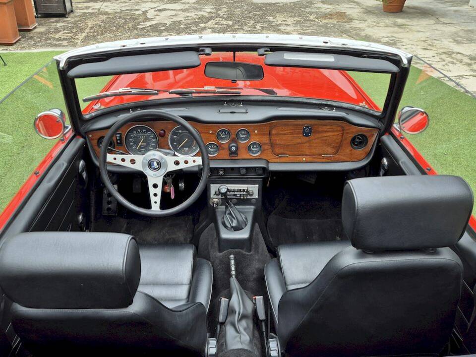Immagine 24/81 di Triumph TR 6 (1973)