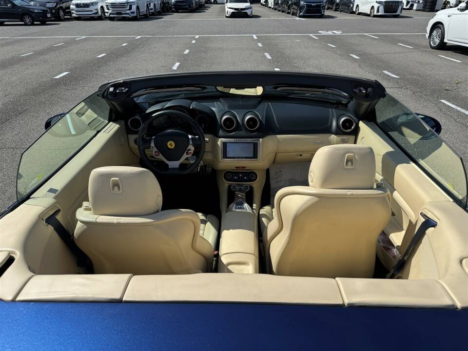 Image 34/51 of Ferrari California (2009)