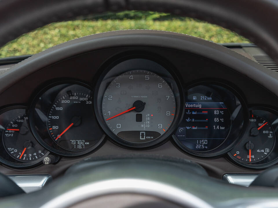 Image 17/28 de Porsche 911 Carrera S (2012)