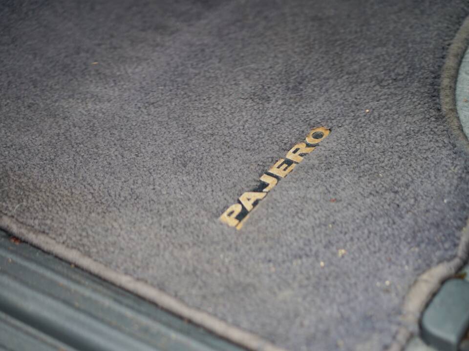 Bild 21/50 von Mitsubishi Pajero Evolution (1997)