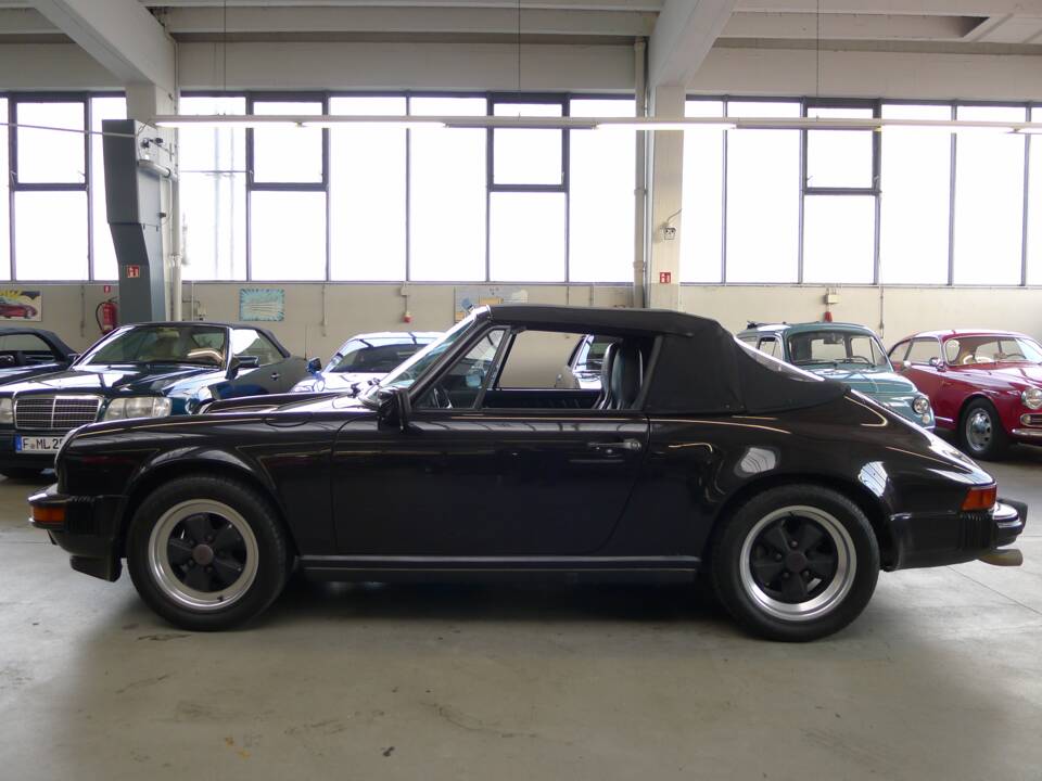 Bild 5/33 von Porsche 911 Carrera 3.2 (1985)