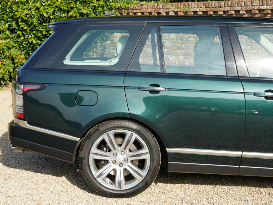 Image 32/50 of Land Rover Range Rover V8 SV Autobiography (2016)