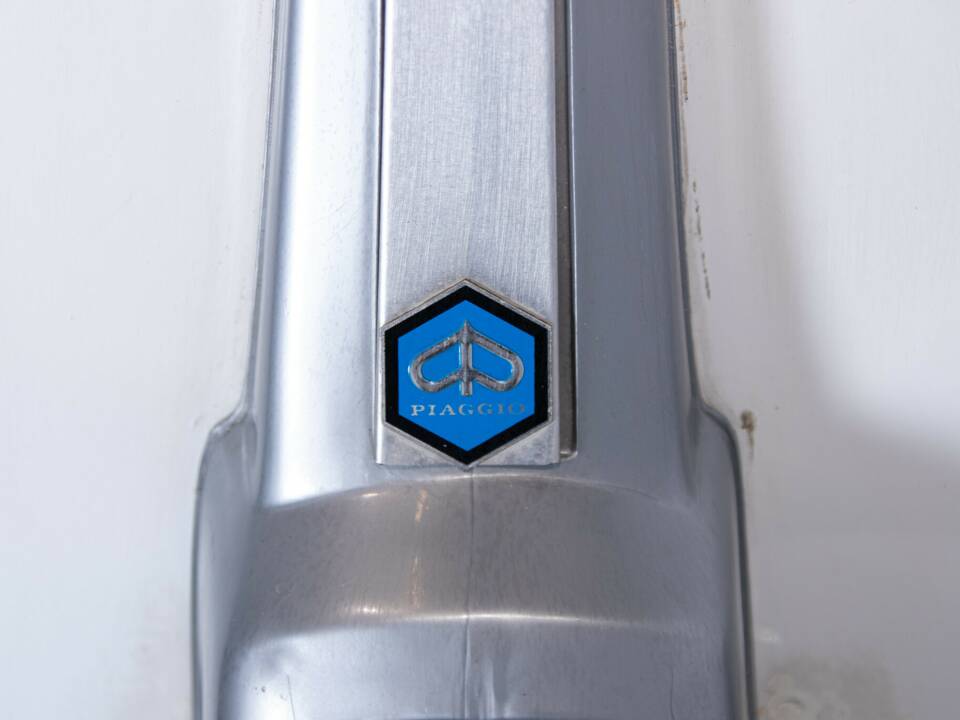 Image 9/50 of Piaggio Vespa 50 Special (1972)