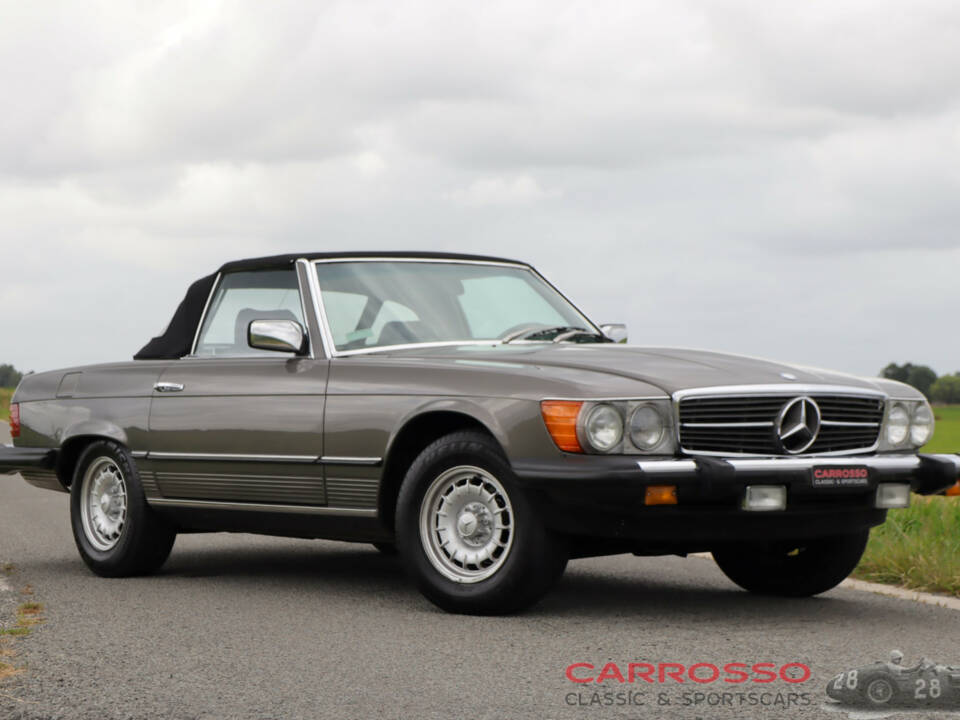 Bild 36/42 von Mercedes-Benz 380 SL (1982)