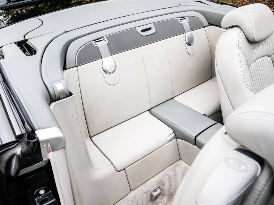 Immagine 37/46 di Mercedes-Benz SL 65 AMG (2005)