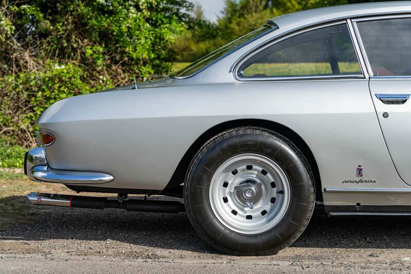 Image 42/49 de Ferrari 330 GT 2+2 (1966)