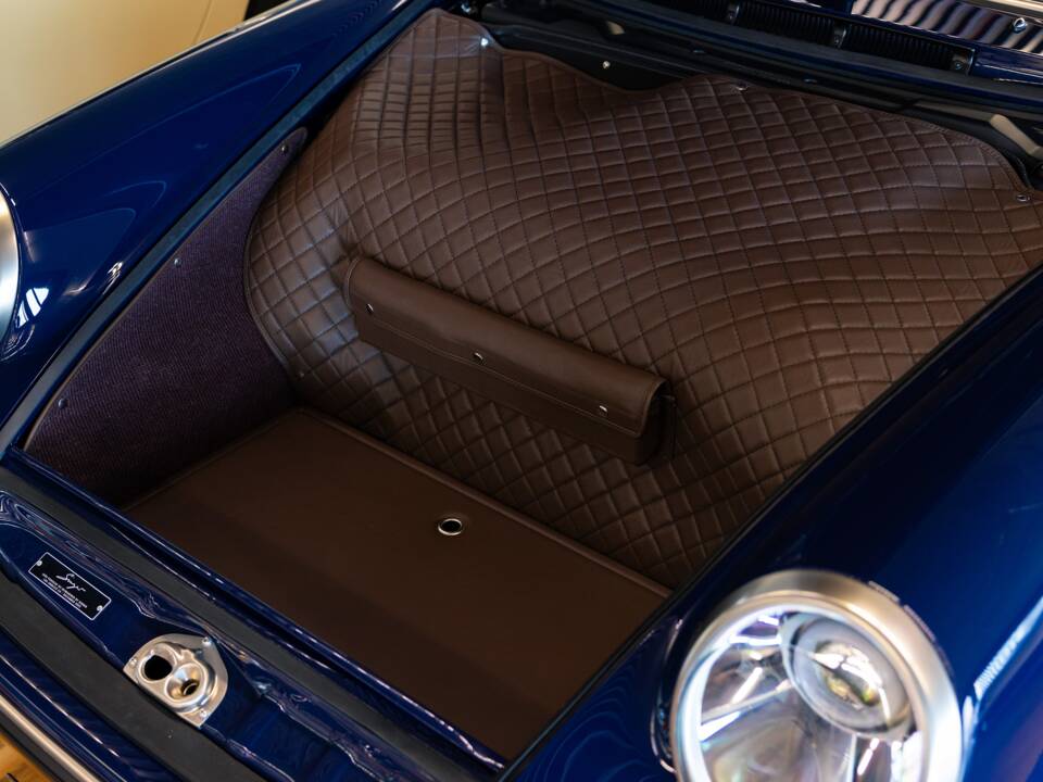 Image 26/32 of Porsche 911 Singer (2023)