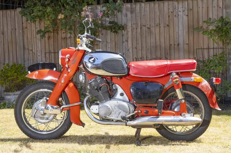 Bild 2/31 von Honda C 72 (1964)