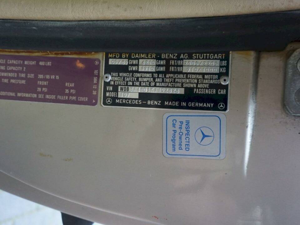 Image 36/36 of Mercedes-Benz 560 SL (1989)