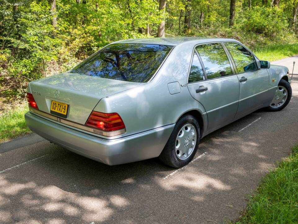 Image 10/59 of Mercedes-Benz 600 SEL (1992)